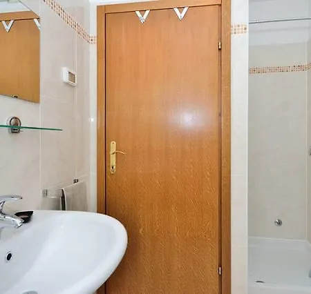 App Petre Apartman *